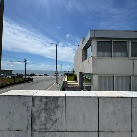 House - Aguda - 2 Bedrooms *